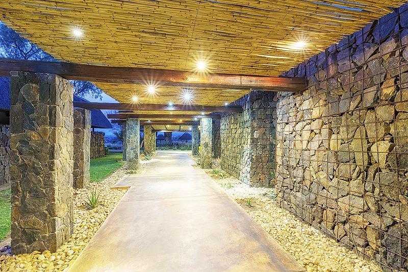 Auas Safari Lodge ウィントフーク エクステリア 写真