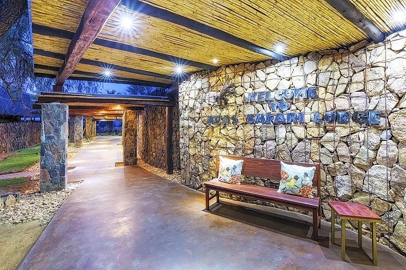 Auas Safari Lodge ウィントフーク エクステリア 写真