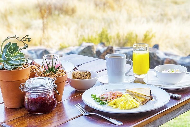 Auas Safari Lodge ウィントフーク エクステリア 写真